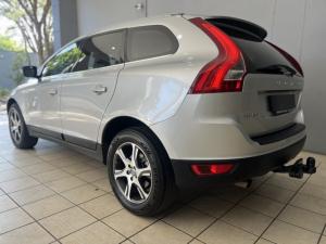 Volvo XC60 T5 Elite - Image 3
