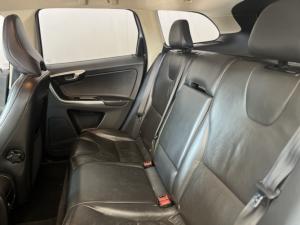 Volvo XC60 T5 Elite - Image 6