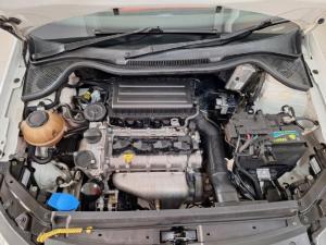 Volkswagen Polo Vivo hatch 1.4 Comfortline - Image 15