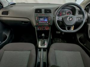 Volkswagen Polo Vivo hatch 1.6 Comfortline auto - Image 5