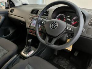 Volkswagen Polo Vivo hatch 1.6 Comfortline auto - Image 6