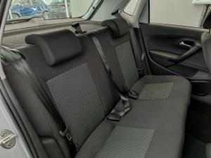 Volkswagen Polo Vivo hatch 1.6 Comfortline auto - Image 8
