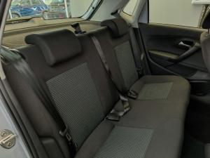 Volkswagen Polo Vivo hatch 1.6 Comfortline auto - Image 8