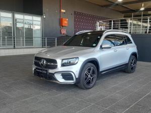 Mercedes-Benz GLB GLB220d 4Matic Progressive - Image 1