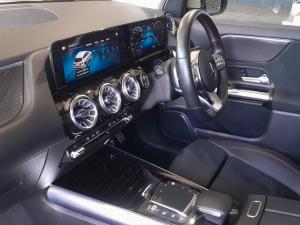 Mercedes-Benz GLA GLA200d Progressive - Image 12