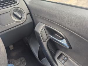 Volkswagen Polo Vivo hatch 1.4 - Image 17