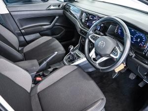 Volkswagen Polo hatch 1.0TSI Life manual - Image 17