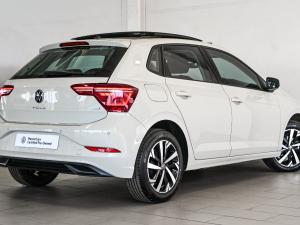 Volkswagen Polo hatch 1.0TSI Life manual - Image 4