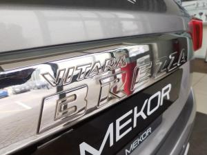 Suzuki Vitara Brezza 1.5 GLX - Image 7
