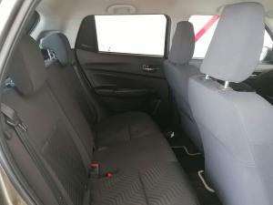 Suzuki Swift 1.2 GLX manual - Image 11