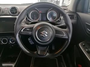 Suzuki Swift 1.2 GLX manual - Image 13