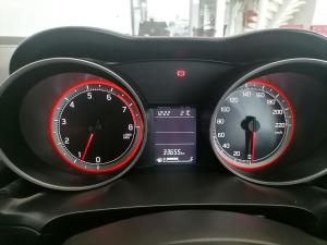 Suzuki Swift 1.2 GLX manual - Image 15