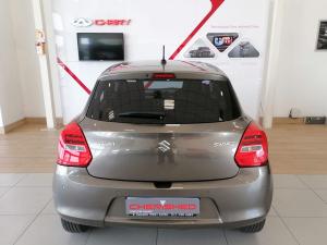 Suzuki Swift 1.2 GLX manual - Image 6