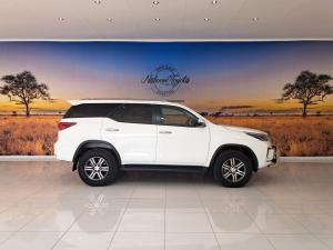 Toyota Fortuner 2.4GD-6 auto - Image 4