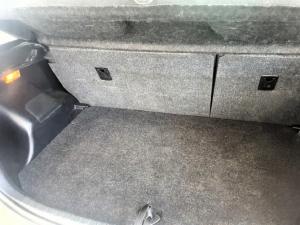 Toyota Yaris 5-door 1.0 XS - Image 6