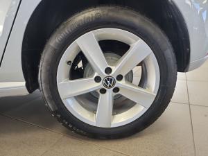 Volkswagen Polo Vivo hatch 1.6 Comfortline auto - Image 16
