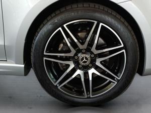 Mercedes-Benz V-Class V300d Exclusive - Image 16