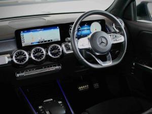 Mercedes-Benz EQB EQB350 4Matic Progressive - Image 15