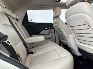 Mahindra XUV300 1.2T - Image 14