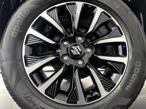 Suzuki Vitara Brezza 1.5 GLX automatic - Image 19