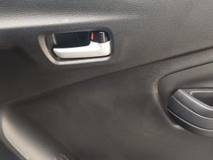 Toyota Vitz 1.0 XR auto - Image 17