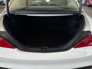 Mercedes-Benz CLA CLA200 - Image 11