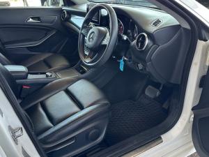 Mercedes-Benz CLA CLA200 - Image 16