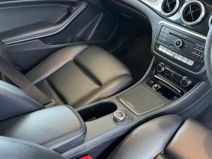 Mercedes-Benz CLA CLA200 - Image 19