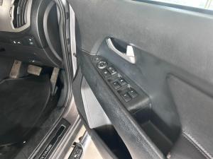Kia Sportage 2.0CRDi auto - Image 8