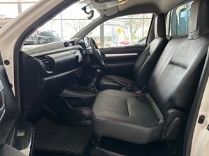 Toyota Hilux 2.4GD single cab S (aircon) - Image 7