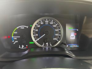 Toyota Corolla Cross 1.8 Hybrid XS - Image 11