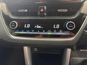 Toyota Corolla Cross 1.8 Hybrid XS - Image 14