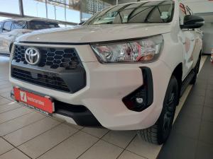 Toyota Hilux 2.4GD-6 double cab 4x4 Raider manual - Image 25