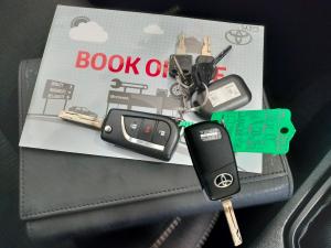 Toyota Hilux 2.4GD-6 double cab 4x4 Raider manual - Image 29