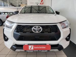 Toyota Hilux 2.4GD-6 double cab 4x4 Raider manual - Image 4