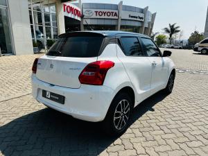 Suzuki Swift 1.2 GLX auto - Image 2
