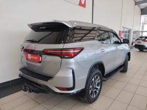 Toyota Fortuner 2.4GD-6 4x4 - Image 2