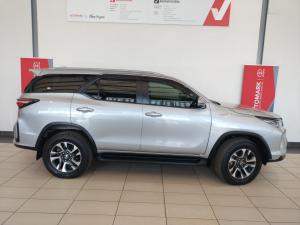 Toyota Fortuner 2.4GD-6 4x4 - Image 3