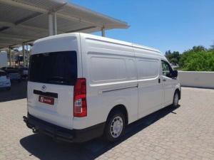 Toyota Quantum 2.8 SLWB panel van - Image 2