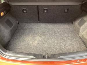 Toyota Auris 1.3 X - Image 18