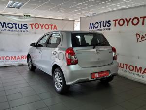Toyota Etios hatch 1.5 Sprint - Image 12