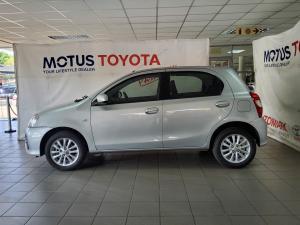 Toyota Etios hatch 1.5 Sprint - Image 13