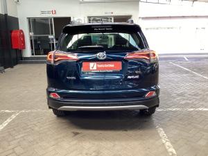 Toyota RAV4 2.0 GX auto - Image 5