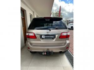 Toyota Fortuner 3.0D-4D 4x4 - Image 5