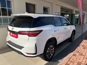 Toyota Fortuner 2.4GD-6 auto - Image 2