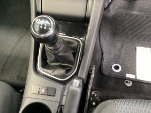 Toyota Corolla Quest 1.8 Plus manual - Image 11