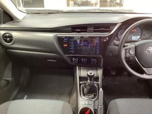 Toyota Corolla Quest 1.8 Plus manual - Image 14