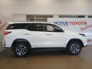 Toyota Fortuner 2.4GD-6 auto - Image 3