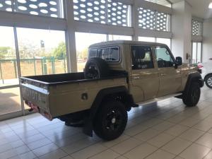 Toyota Land Cruiser 79 2.8 GD-6D/C automatic - Image 2