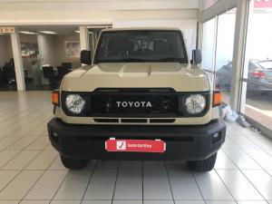 Toyota Land Cruiser 79 2.8 GD-6D/C automatic - Image 4